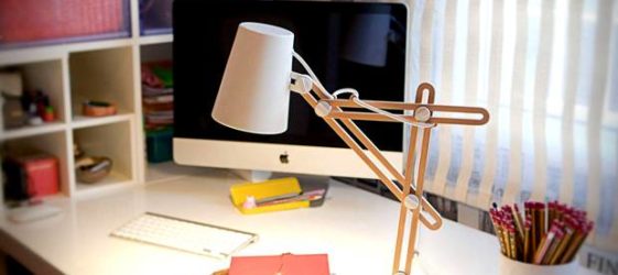 Desktop lamps