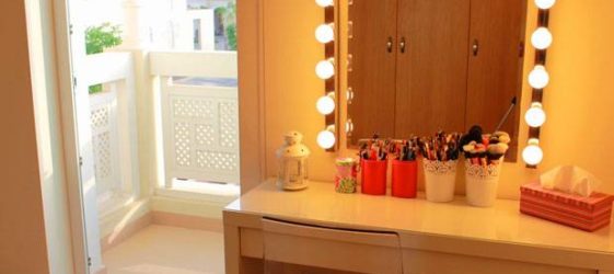 Dressing table with mirror and lighting