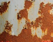 How to remove rust from a metal surface