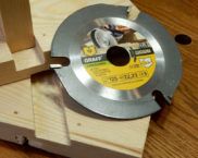 Disc for grinder for wood