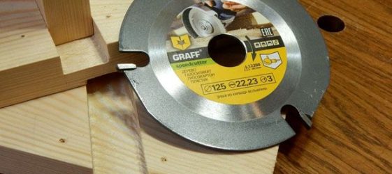 Disc for grinder for wood