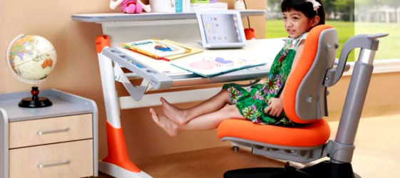 Children's orthopedic chair for schoolchildren